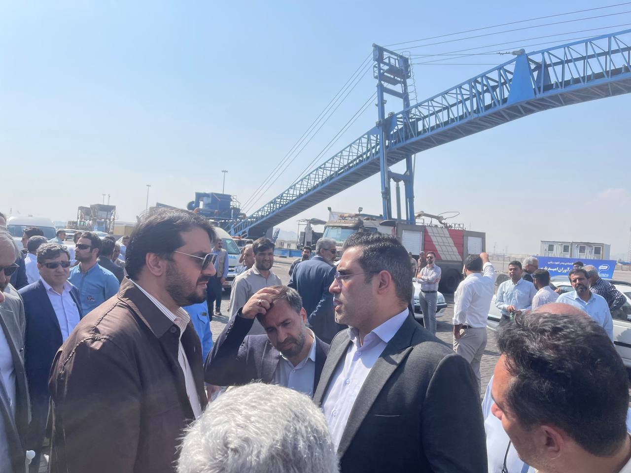 بذرپاش از بندر شهید رجایی، پروژه هیمکو و پروژه&zwnj;های در دست احداث بازدید کرد