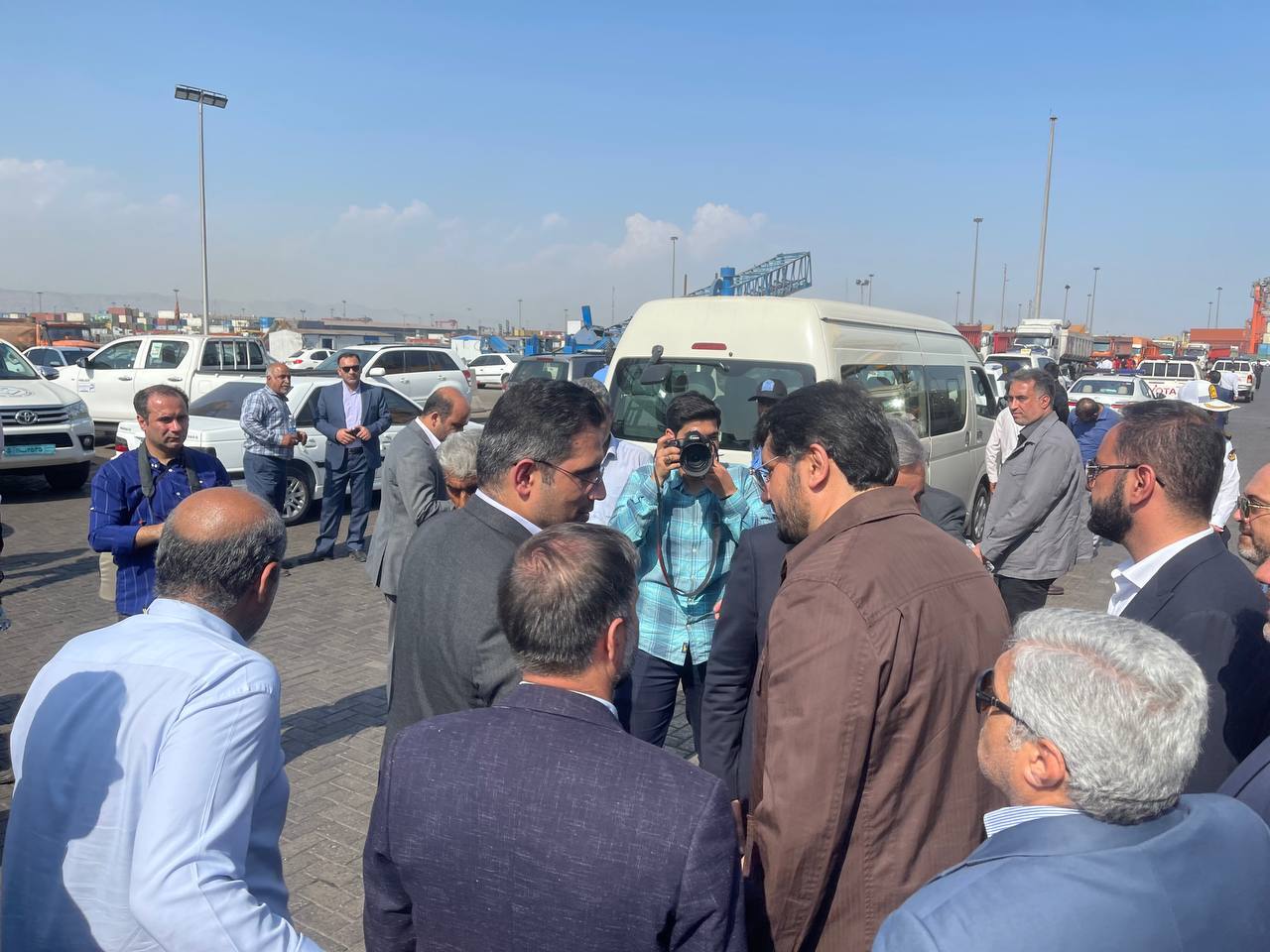 بذرپاش از بندر شهید رجایی، پروژه هیمکو و پروژه&zwnj;های در دست احداث بازدید کرد