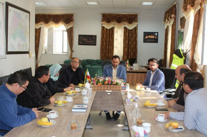 حضور سرمایه گذاران کشور چین در ناحیه صنعتی شهرستان گرمه و دیدار با دکتر قاضوی فرماندار محترم