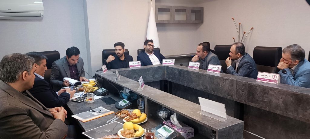 مجمع عمومی فوقالعاده شرکت فولاد اقلید پارس با موضوع افزایش سرمایه برگزار شد مجمع عمومی فوقالعاده شرکت فولاد اقلید پارس با موضوع افزایش سرمایه برگزار شد