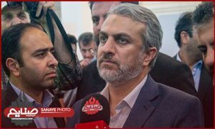 برنامه راه‌اندازی پروژه ۱۵ میلیارد دلاری مس به کمک چین/ امضای قرارداد ۲۰ لوکوموتیو چینی/ ۶۰۰ میلیون تن مواد معدنی برداشت می‌کنیم و ۱.۷ درصد را صادر می‌کنیم
