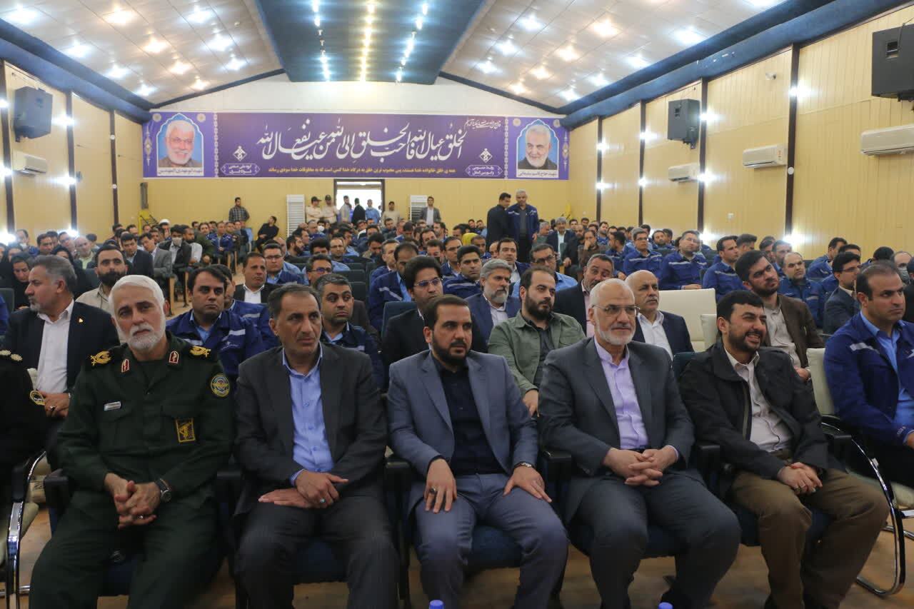 کشور باید به اوج تولید برسد تا نیاز خارجی نداشته باشیم/ سرمایهگذاریها در پائین دست فولاد انجام شود کشور باید به اوج تولید برسد تا نیاز خارجی نداشته باشیم/ سرمایهگذاریها در پائین دست فولاد انجام شود