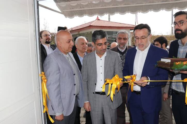 افتتاح واحد دانش بنیان تولید لامپ‌های هالوژن خودرو در شهرک صنعتی فناوری‌های برتر مشهد