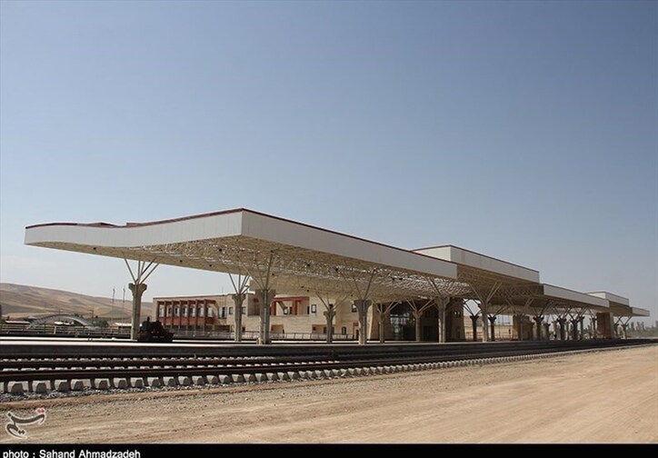استاندار پیگیر استقرار اداره‌ کل راه‌آهن در آذربایجان‌غربی شد
