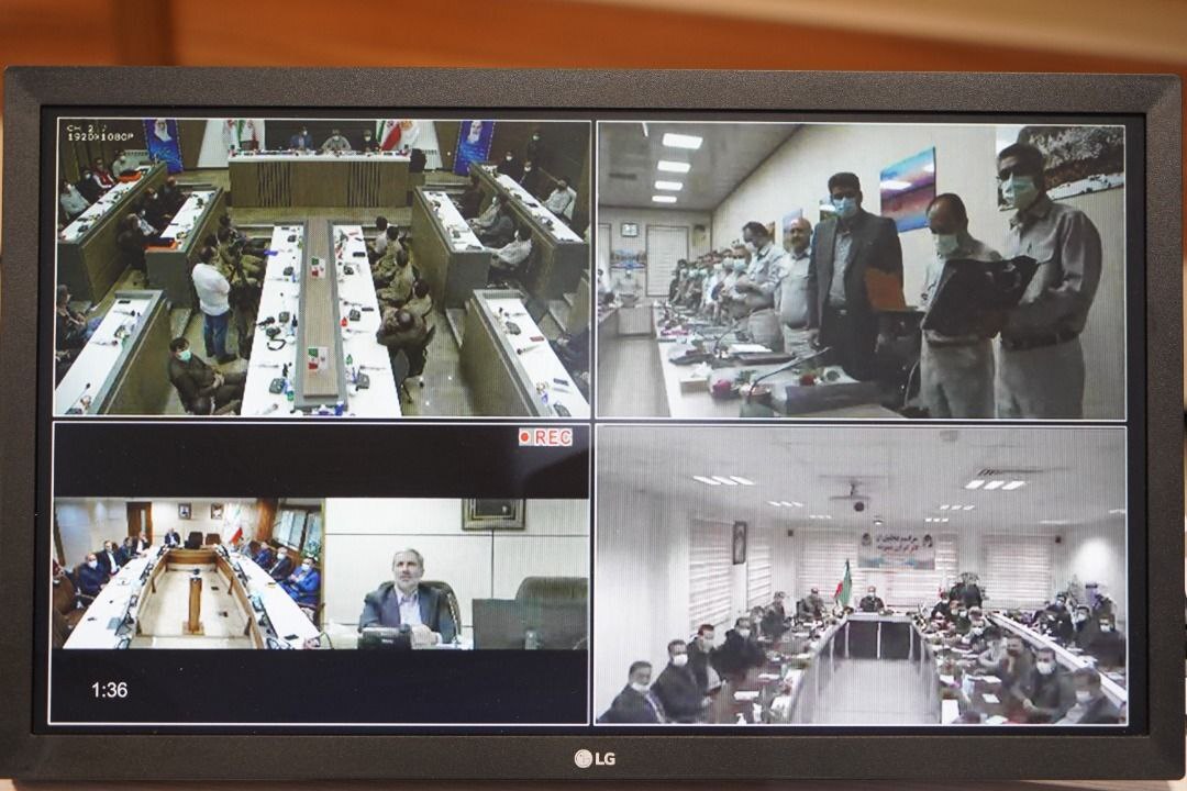 در فروردینماه با همت کارگران گرانقدر خوش درخشیدیم در فروردینماه با همت کارگران گرانقدر خوش درخشیدیم