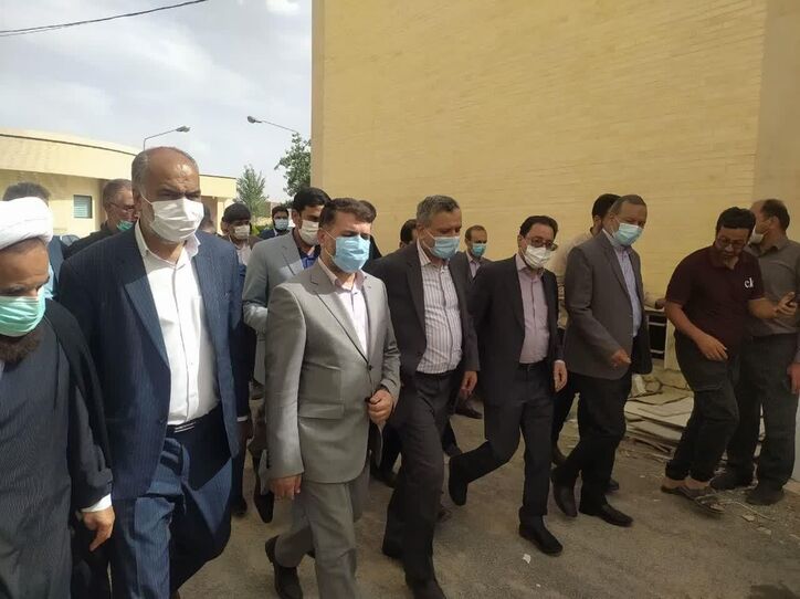 معاون اجرایی رییس‌جمهور از ۲ پروژه در شهرستان مهریز استان یزد بازدید کرد