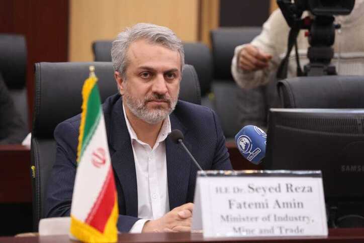 ایجاد کارگروه و تدوین نقشه راه برای افزایش مراودات تجاری ایران و اندونزی/علاقه‌مندی اندونزی برای استفاده از پیشرفت‌های نانو فناوری و دانش‌بنیان ایران