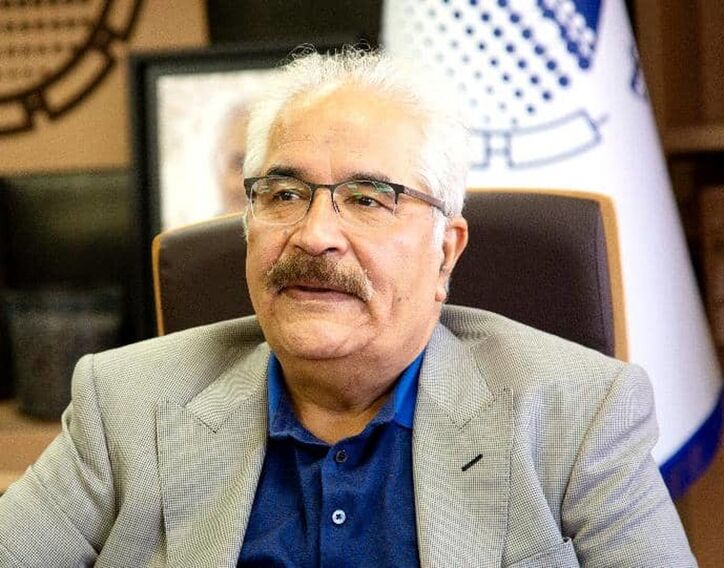 وضع عوارض صادرات فولاد مانع جدی توسعه طرح‌های این صنعت است