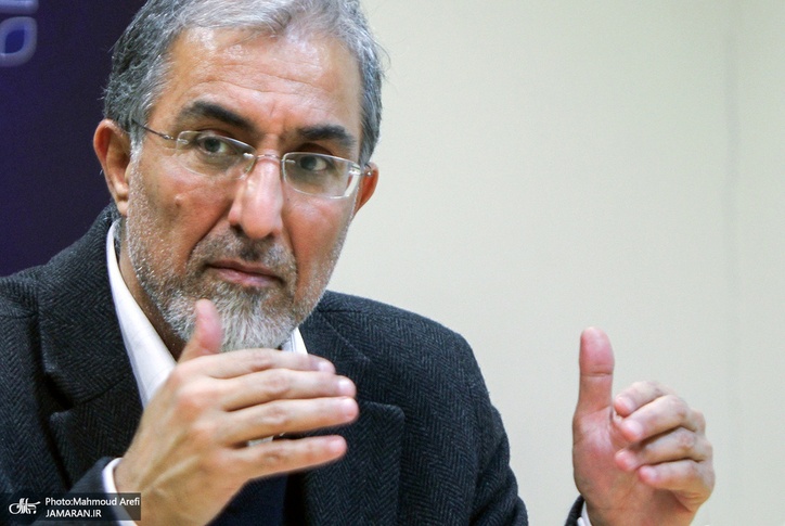 راغفر: سود یک بنگاه فولادی و یک معدن در ۶ ماه ۸۸ هزار میلیارد تومان بوده است/ سهم مردم از این منابع کجا است؟