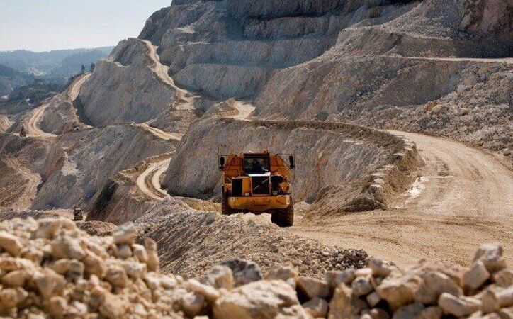معادن مسوولیت اجتماعی خود را انجام دهند