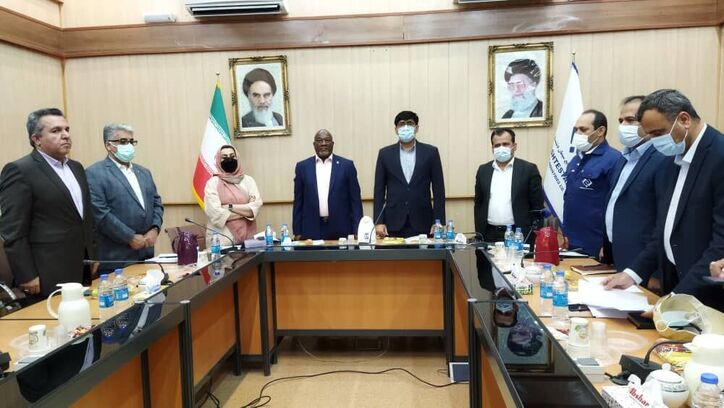 سیمان، منابع معدنی و خرمای دشتستان مورد توجه سفیر آفریقای جنوبی قرار گرفت