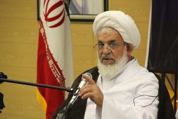 جذب سرمایه گذاری‌های خارجی تنها به سمت معادن یزد نباشد
