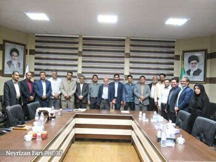 قدرت اصحاب زر در واگذاری معادن بیشتر از اجماع شهرستان است!