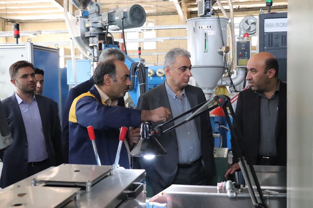 لزوم تغییر ساختار و توسعه سودآوری برای مجتمع شهید قندی یزد/ نظارت و پشتیبانی کامل «ومعادن» در پیشبرد برنامههای زیرمجموعهها لزوم تغییر ساختار و توسعه سودآوری برای مجتمع شهید قندی یزد/ نظارت و پشتیبانی کامل «ومعادن» در پیشبرد برنامههای زیرمجموعهها