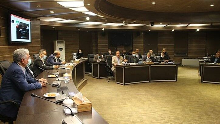 بازنگری قوانین تعلیق کارت بازرگانی و ارزش‌گذاری کالا‌های صادراتی ضروری است