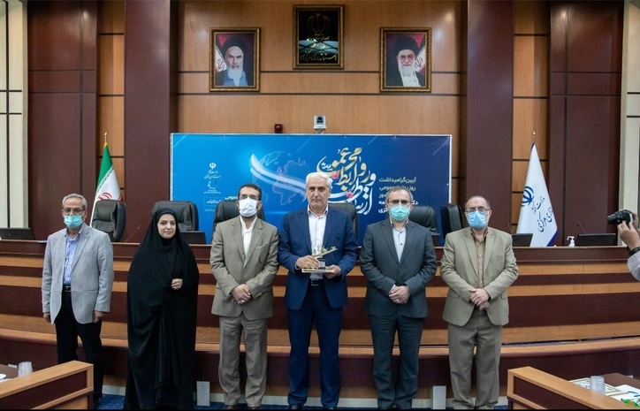 روابط عمومی شرکت آلومینیوم ایران حائز رتبه برتر روابط عمومی‌های استان مرکزی شد