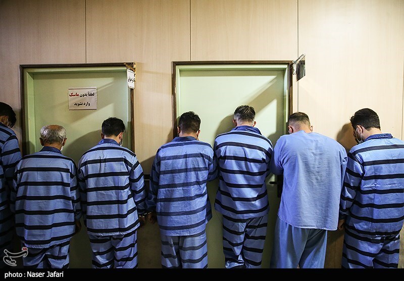 ۱۳ سارق صندوق امانات بانک ملی دستگیر شدند/ بازداشت برخی سارقان در ترکیه/ اکثر اموال صندوقها بازگردانده شد + فیلم و عکس ۱۳ سارق صندوق امانات بانک ملی دستگیر شدند/ بازداشت برخی سارقان در ترکیه/ اکثر اموال صندوقها بازگردانده شد + فیلم و عکس