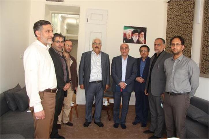 نخستین نشست مدیران دانشگاه آزاد یزد با شرکت معدنی و صنعتی چادرملو برگزار شد