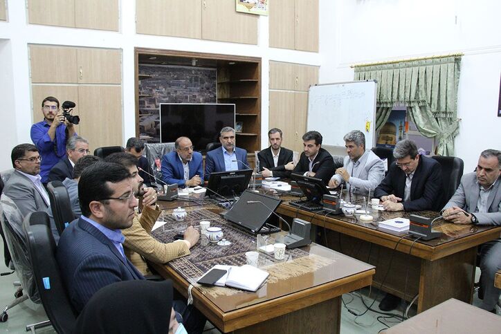 مسوولان برای صاحبان معادن، مسوولیت اجتماعی تعریف کنند