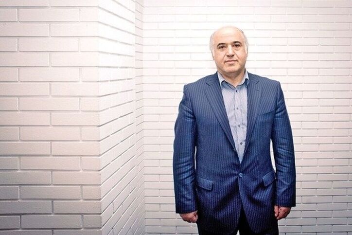 بانک‌ها هم مکلف به خرید ارز از متقاضی شوند/ لزوم اعتمادسازی بانک مرکزی برای سپرده‌گذاری ارزی مردم