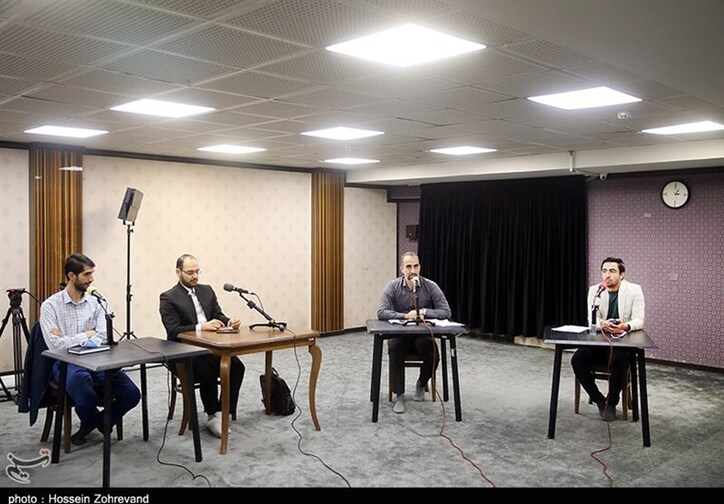 بی ثباتی در مقررات به نفع اقتصاد نیست/ پول واردات آیفون می‌تواند صرف واردات کالا‌های اولویت‌دار شود