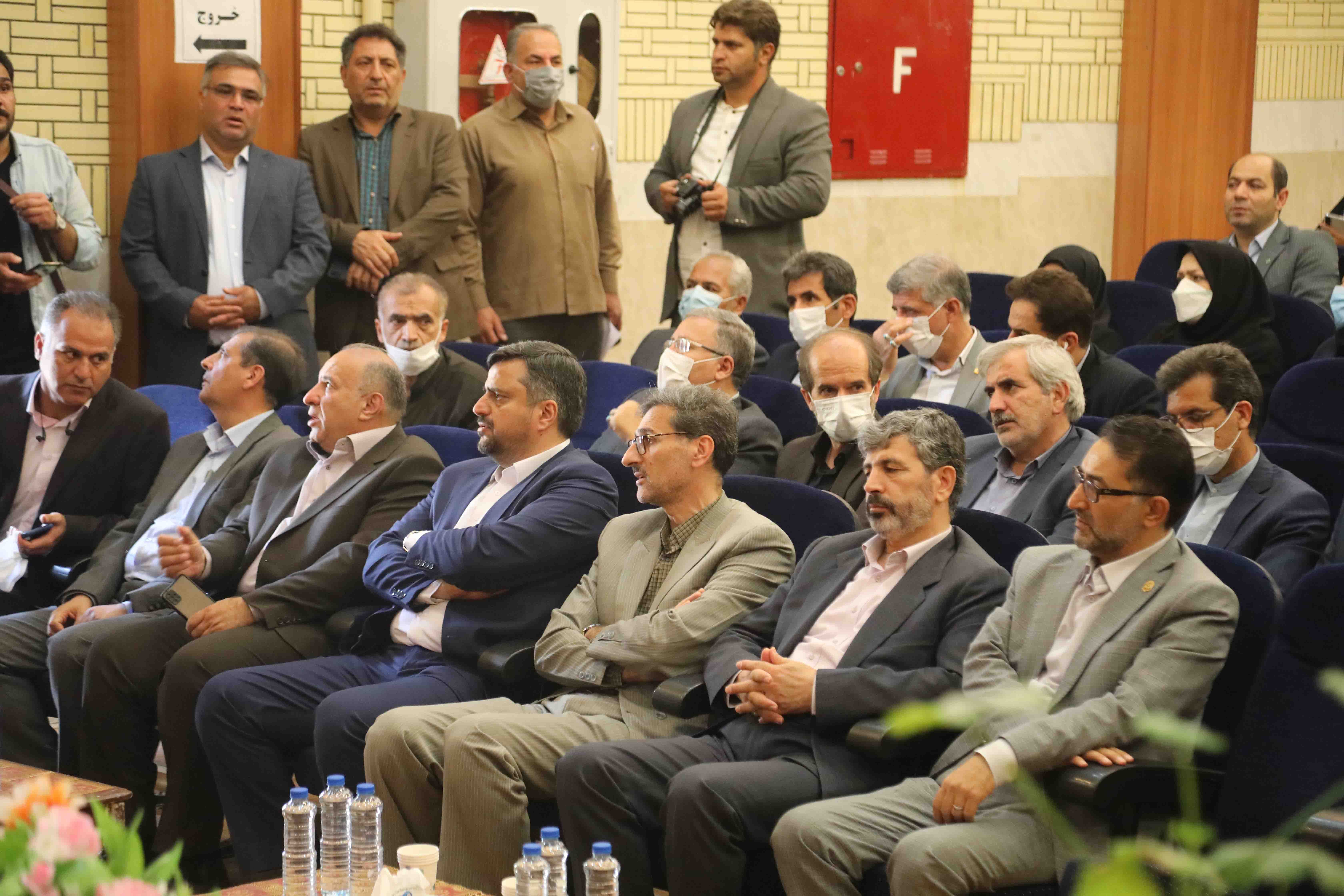 استان همدان پایتخت سیلیس و دولومیت کشور است/ ظرفیتهای معدنی بالا در «تاصیکو» و «شستا» استان همدان پایتخت سیلیس و دولومیت کشور است/ ظرفیتهای معدنی بالا در «تاصیکو» و «شستا»