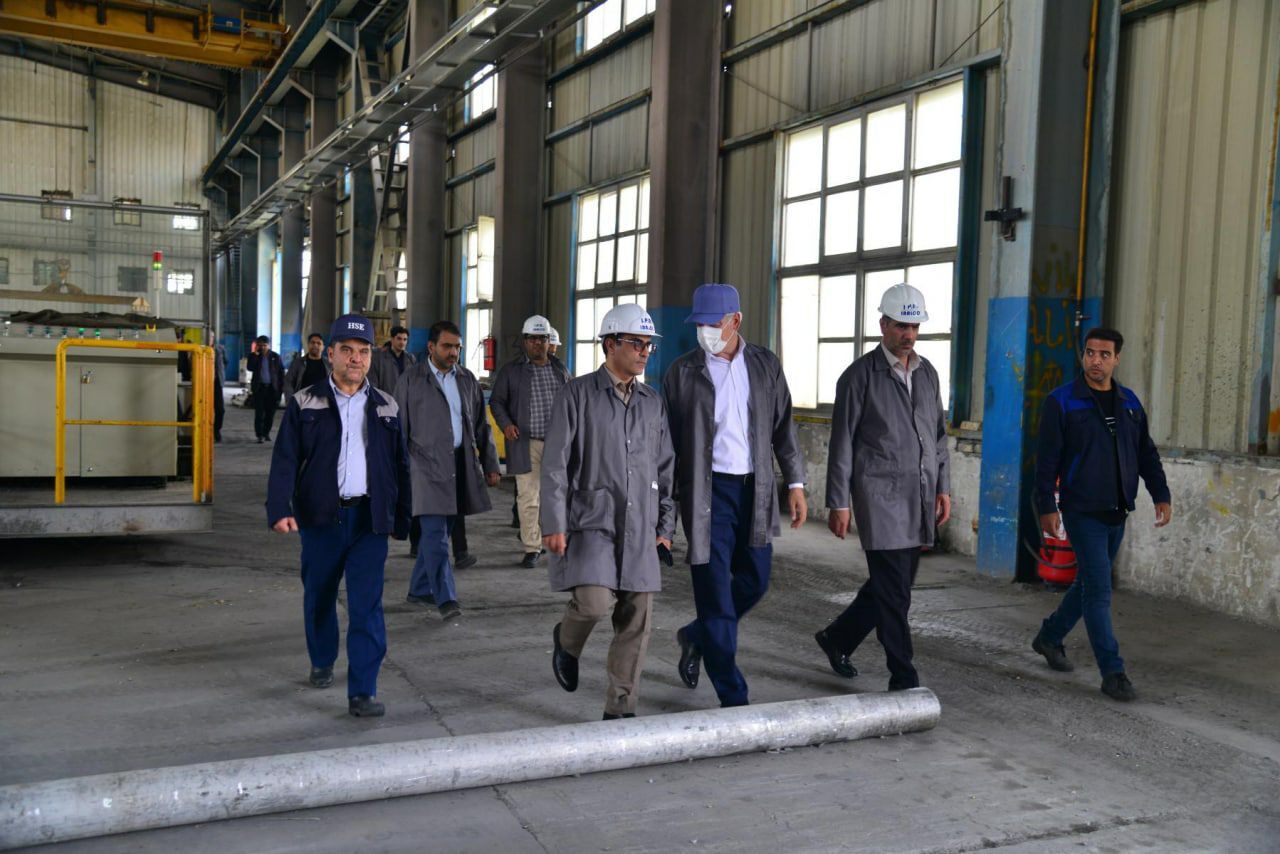 بازدید مهندس رستمی مدیرکل سازمان فنی و حرفهای استان مرکزی از شرکت آلومینیوم ایران بازدید مهندس رستمی مدیرکل سازمان فنی و حرفهای استان مرکزی از شرکت آلومینیوم ایران