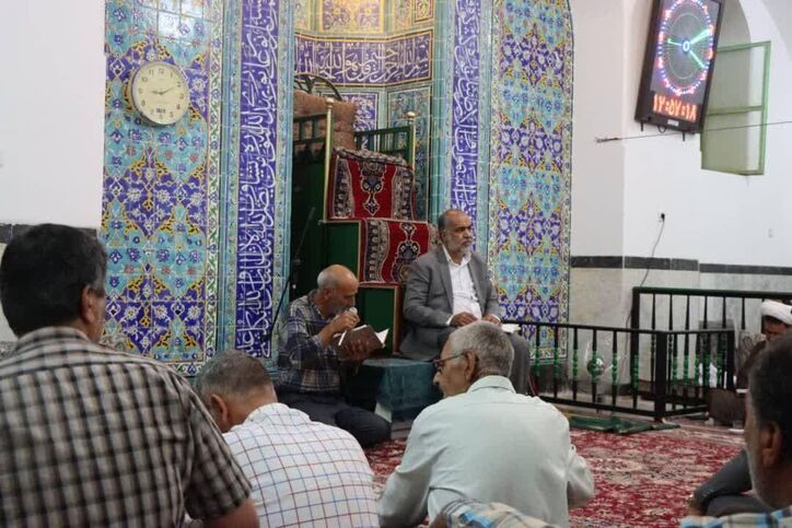 عوارض معادن مهریز باید صرف طرح‌های عمرانی این شهر شود