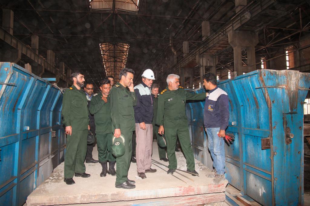 ذوب آهن اصفهان فرهنگ صنعت داری را برکارخانه داری ترجیح داده است ذوب آهن اصفهان فرهنگ صنعت داری را برکارخانه داری ترجیح داده است