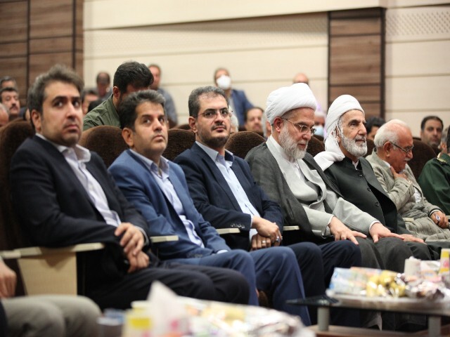 ۴۰ تولیدکننده برتر کردستان تجلیل شدند ۴۰ تولیدکننده برتر کردستان تجلیل شدند