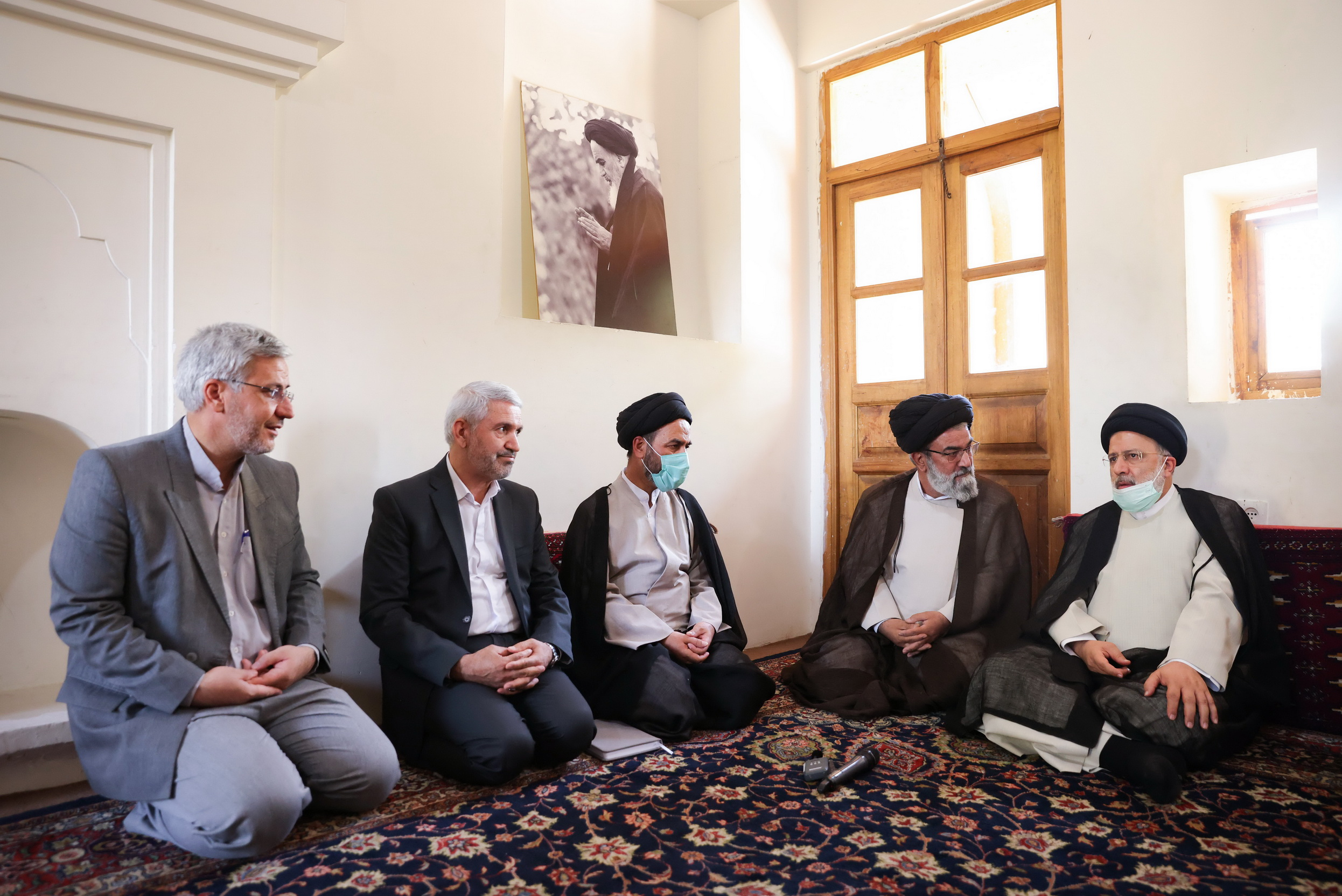 گزارش سفر آیت&zwnj;الله رئیسی به سرزمین آفتاب/ از ۲۲۰ مصوبه برای آبادانی استان مرکزی تا قول احیای هپکو و آذرآب