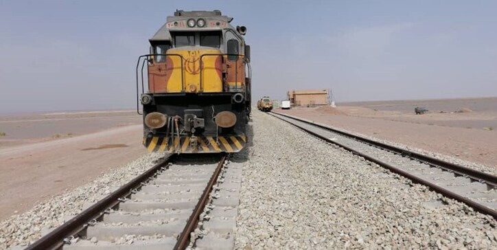 جابجایی ۷۰۰ هزار مسافر و ۳ میلیون تن بار در یک سال با بهره‌برداری از راه‌آهن شهرکرد