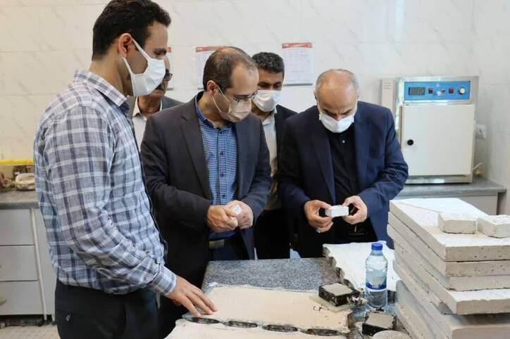 معدن کمیاب میکا در جدال با تحریم داخلی است