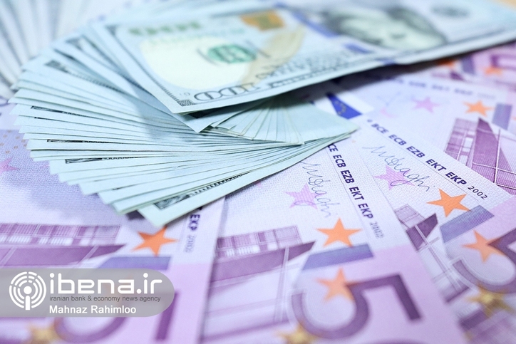 نوسان کاهشی قیمت یورو در بازار توافقی/ دلار همچنان در کانال ۲۸