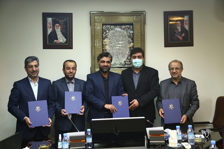 امضای تفاهم نامه ۴ جانبه احداث خط و پست ۴۰۰ کیلو ولت تامین برق صنایع و معادن نهبندان