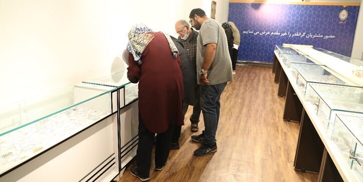 آغاز تحویل اموال مکشوفه مورد سرقت از صندوق‌های بانک ملی به صاحبان آن‌ها