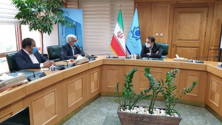 بورس مثبت شد/ جلسه مهم صالح‌آبادی و عشقی درباره نرخ بهره بین بانکی