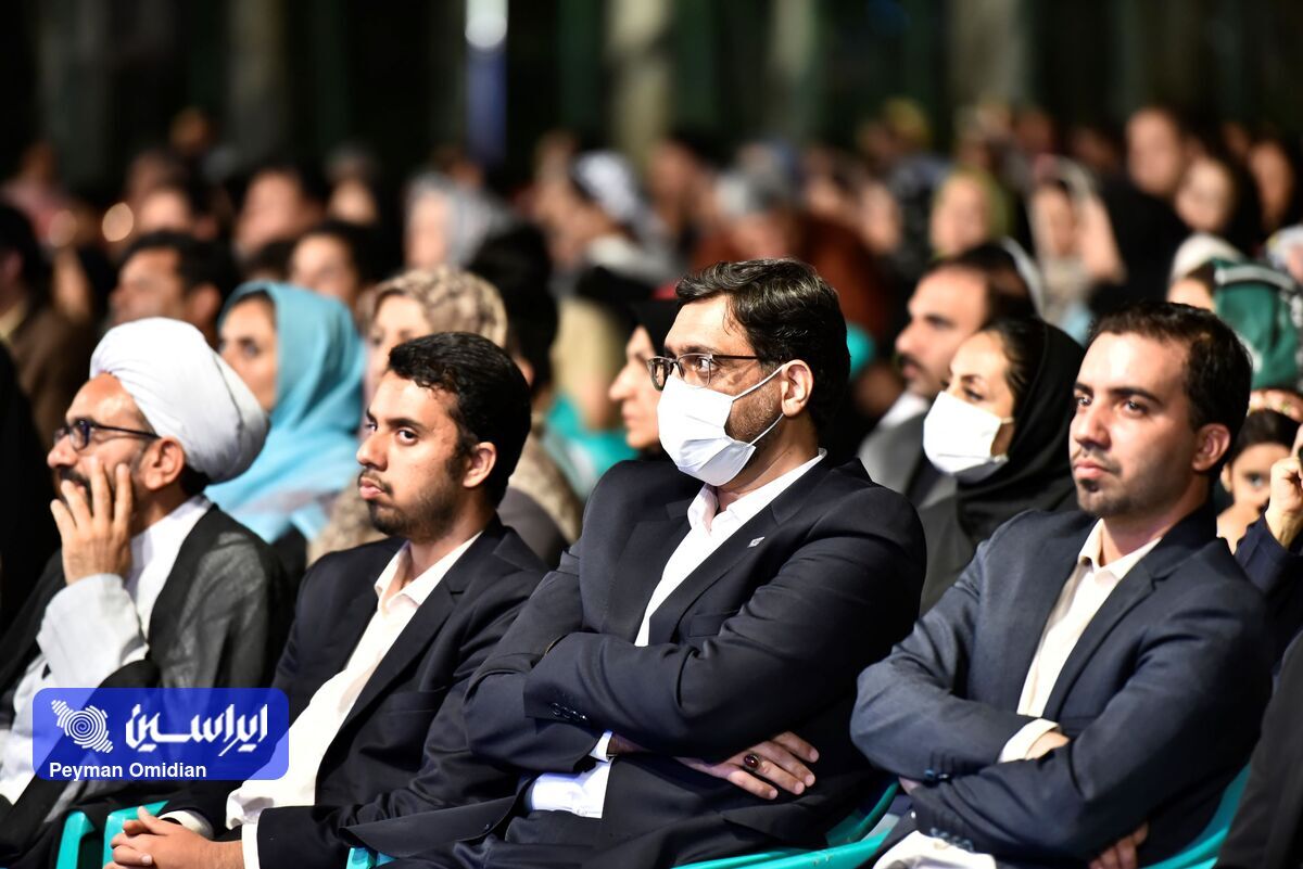 جشن بزرگ خانوادگی رسانههای استان اصفهان برگزار شد جشن بزرگ خانوادگی رسانههای استان اصفهان برگزار شد