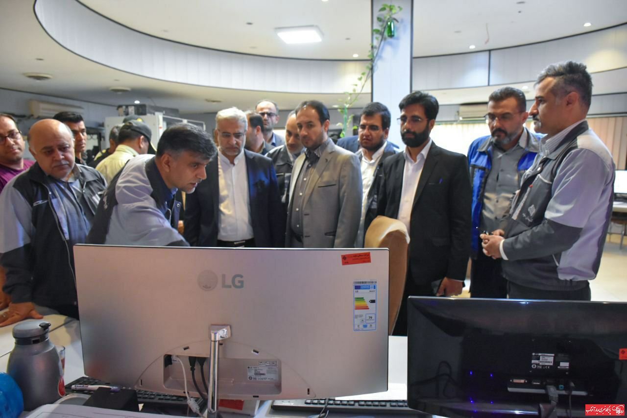 بازدید سرپرست وزارت تعاون، کار و رفاه اجتماعی از کارخانه سیمان زرند ساوه بازدید سرپرست وزارت تعاون، کار و رفاه اجتماعی از کارخانه سیمان زرند ساوه