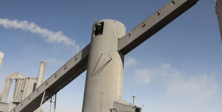اختلاف سرمایه گذار و بانک عامل، ۱۷ سال کارخانه سیمان دهلران را زمین گیر کرد/ برای حل اختلافات به دنبال ریش سفید باشیم! اختلاف سرمایه گذار و بانک عامل، ۱۷ سال کارخانه سیمان دهلران را زمین گیر کرد/ برای حل اختلافات به دنبال ریش سفید باشیم!
