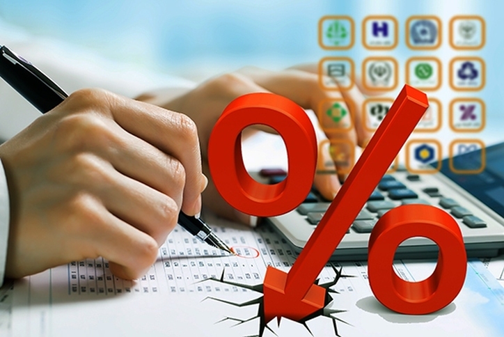 کاهش نرخ بهره بین بانکی پس از ۱۴ هفته رکوردشکنی