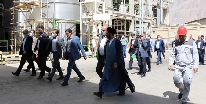 بازدید اعضای کمیسیون صنایع از واحدهای صنعتی کرمانشاه؛ «مسائل بانکی» و «کمبود برق» از چالشهای اصلی واحدهای تولیدی بازدید اعضای کمیسیون صنایع از واحدهای صنعتی کرمانشاه؛ «مسائل بانکی» و «کمبود برق» از چالشهای اصلی واحدهای تولیدی