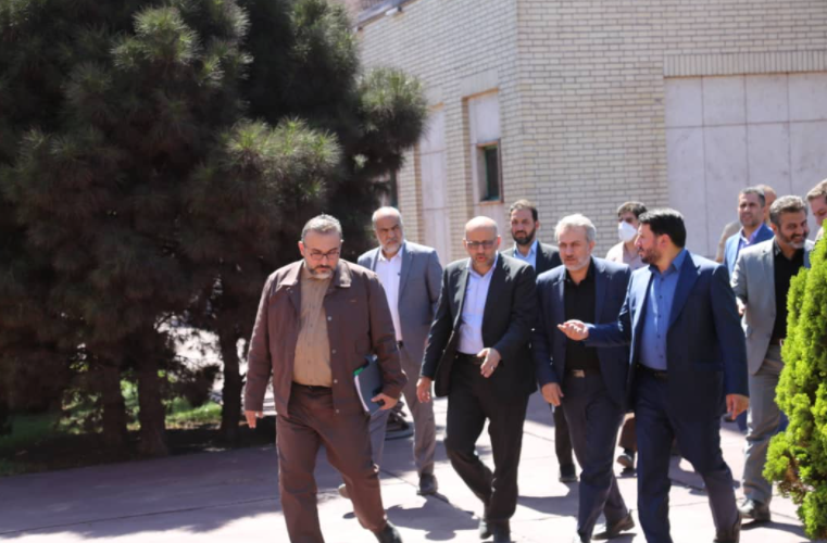 بازدید وزیر صمت از مجتمع صنعتی چادرملو بازدید وزیر صمت از مجتمع صنعتی چادرملو
