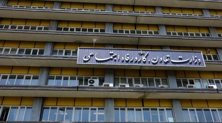 بازدید سرپرست وزارت کار از نمایشگاه «رسم تعاون»