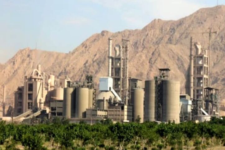 آمادگی سیمان تهران برای مشارکت در کاهش غبار‌های محیطی و بازسازی بقعه متبرک بی بی شهربانو