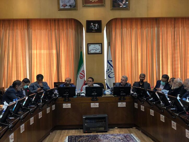 حضور وزیر صمت در کمیسیون صنایع مجلس برای بررسی لایحه دوفوریتی اسقاط خودرو