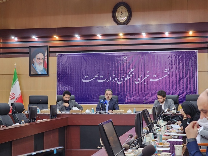 ۲۰۰ متقاضی برای واردات خودرو