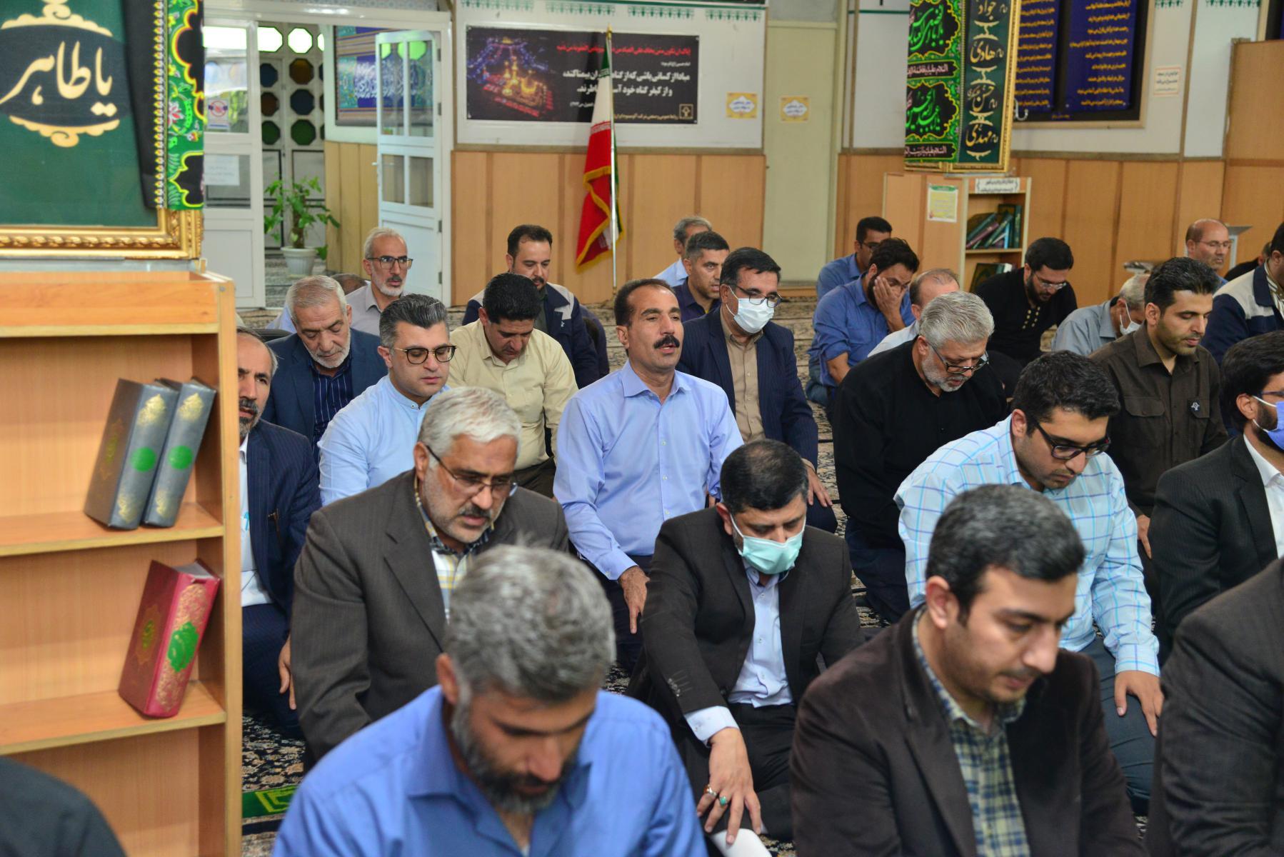 بازدید استاندار مرکزی از شرکتهای ایرالکو و کربن صنعت امیرکبیر/ استانداری برای پیشبرد برنامههای شرکت آلومینیوم ایران از هیچ مساعدتی دریغ نخواهد کرد/ از تمامی مدیران ذیربط میخواهیم که توافقات صورت گرفته در خصوص بهره برداری از شرکت کربن صنعت امیرکبیر هر چه سریعتر عملیاتی شود + گزارش تصویری بازدید استاندار مرکزی از شرکتهای ایرالکو و کربن صنعت امیرکبیر/ استانداری برای پیشبرد برنامههای شرکت آلومینیوم ایران از هیچ مساعدتی دریغ نخواهد کرد/ از تمامی مدیران ذیربط میخواهیم که توافقات صورت گرفته در خصوص بهره برداری از شرکت کربن صنعت امیرکبیر هر چه سریعتر عملیاتی شود + گزارش تصویری