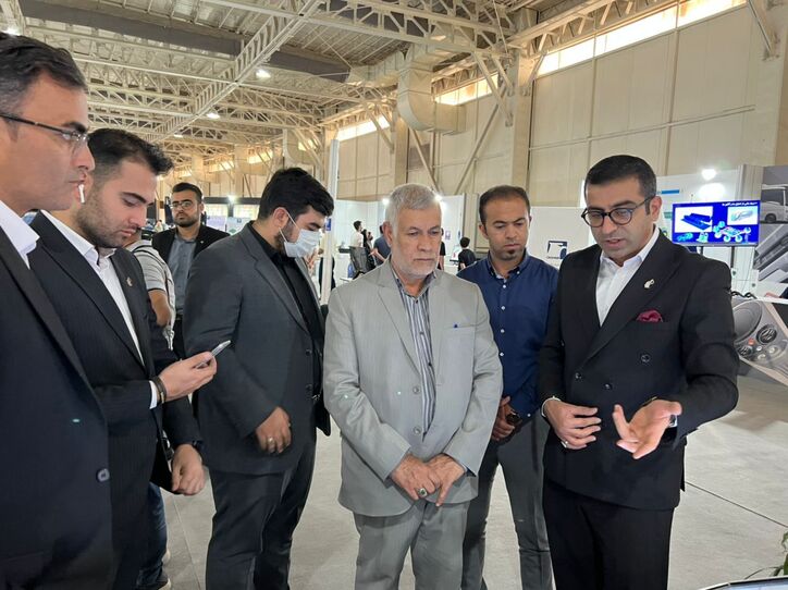 تحول صنعت خودروسازی کامل نشان داده شده است
