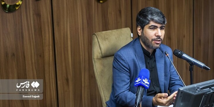 کارمندان کد یکتای ۳۰ رقمی می‌گیرند/‌بهره‌وری دستگاه‌های دولتی در ۱۰ سال یک درصد منفی شد
